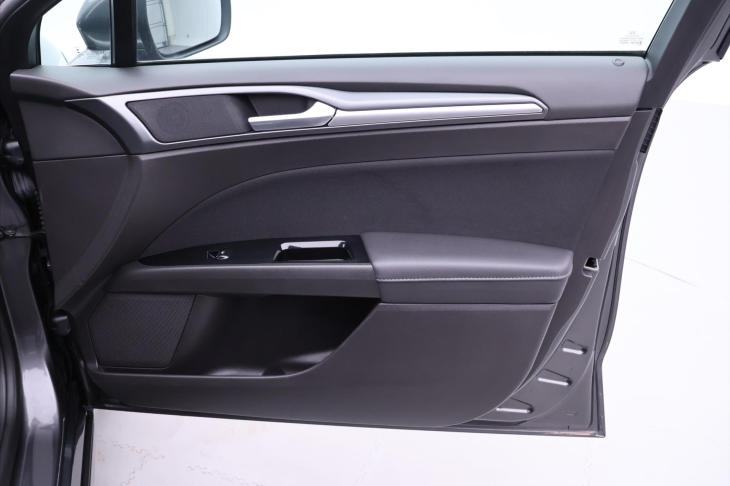 Ford Mondeo 2,0 TDCI 132kW Titanium 4x4 CZ