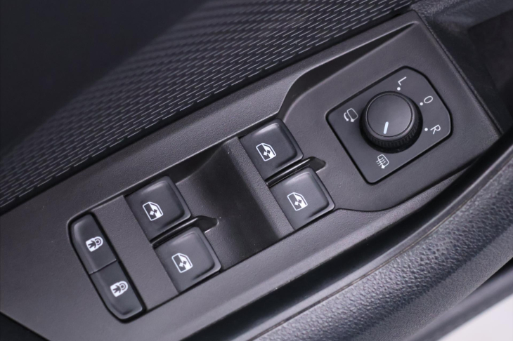 Škoda Octavia 2,0 TDI 110kW DSG Clever DPH