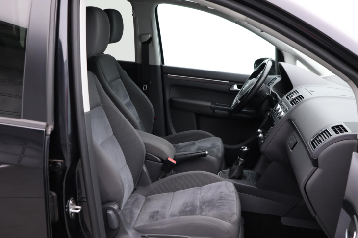 Volkswagen Touran 2,0 TDI 103kW Highline Tažné