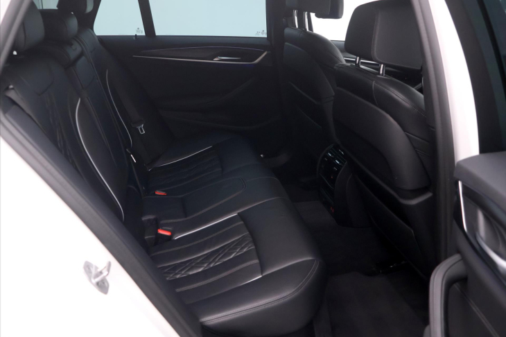 BMW Řada 5 3.0 540d 250kW xDrive CZ DPH
