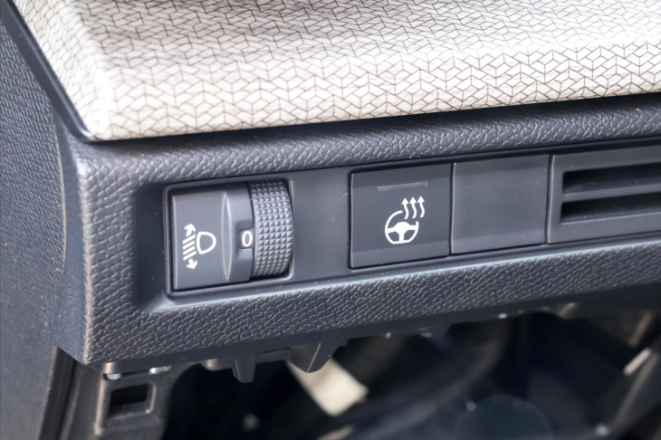 Citroën C5 X 1,6 PT 180k CZ Exclusive DPH