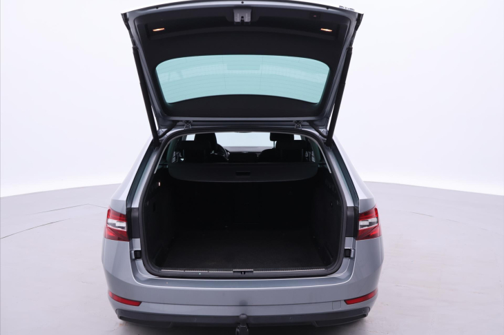 Škoda Superb 2,0 TDI 140kW DSG 4x4 CZ DPH