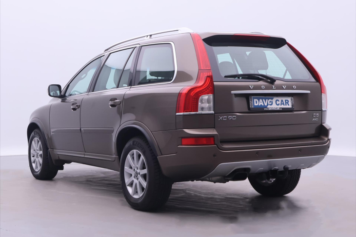 Volvo XC90 2,4 D5 147kW AWD Summum 7-Míst