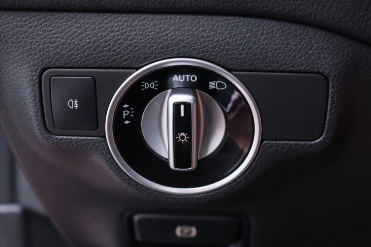 Mercedes-Benz CLA 2,0 45 AMG 280kW 4Matic H&K