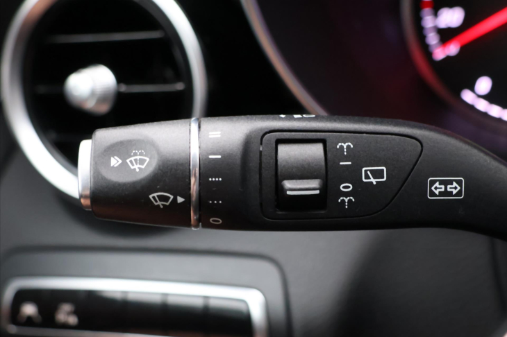 Mercedes-Benz Třídy C 2,1 220d 125kW Aut. LED