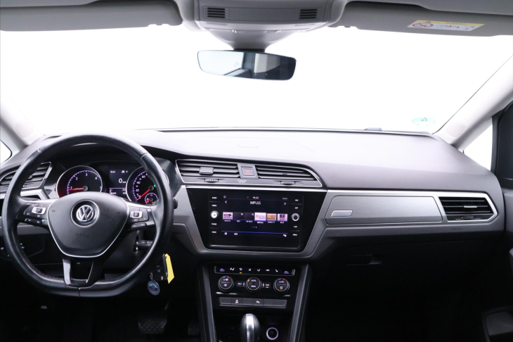 Volkswagen Touran 2,0 TDI 110kW DSG LED