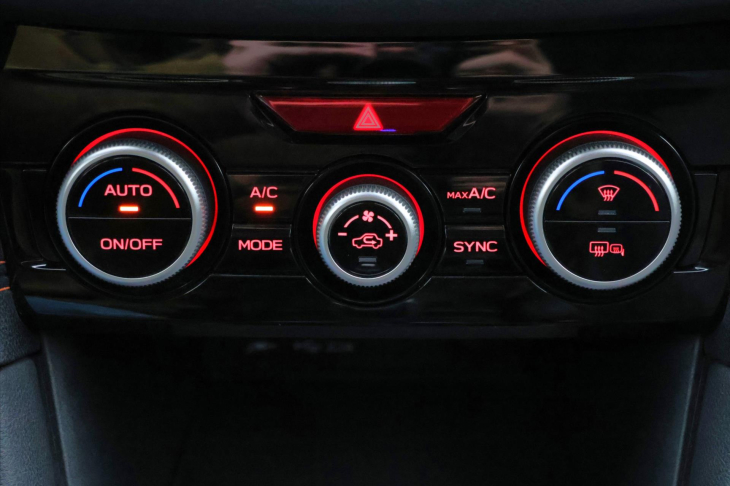 Subaru XV 2,0 e-Boxer 110kW CVT AWD CZ