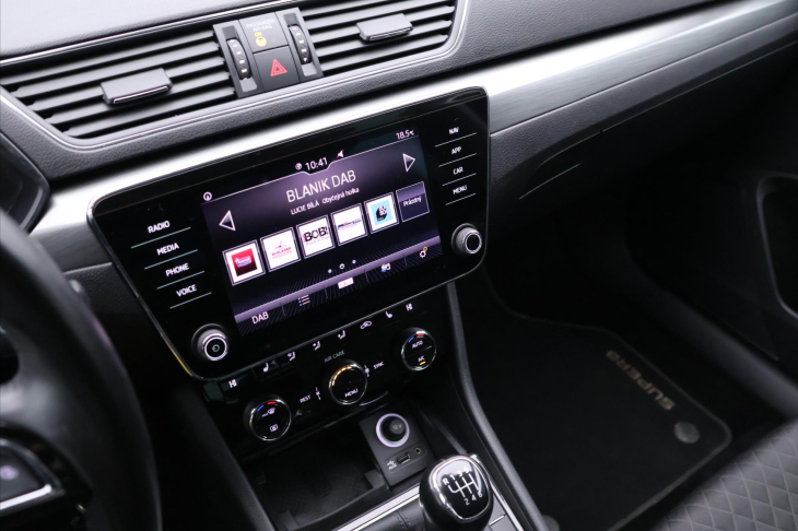 Škoda Superb 2,0 TDI 110kW Style Combi DPH