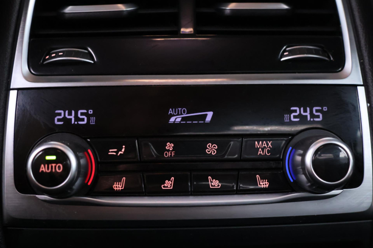 BMW Řada 7 3,0 740d 235kW xDrive LED