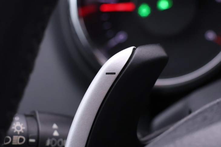 Peugeot 5008 1,6 HDI 82kW Automat Premium