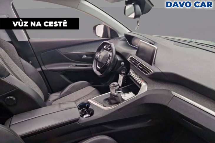 Peugeot 5008 1,2 PT 96kW Allure PANO 7-míst