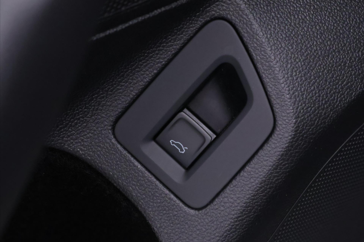 Volkswagen Passat 2,0 TDI DSG Matrix Virtual DPH