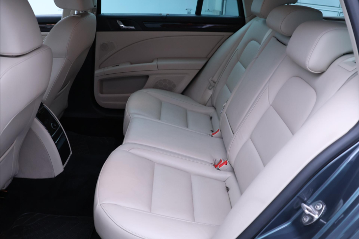 Škoda Superb 2,0 TDI 103kW DSG Elegance