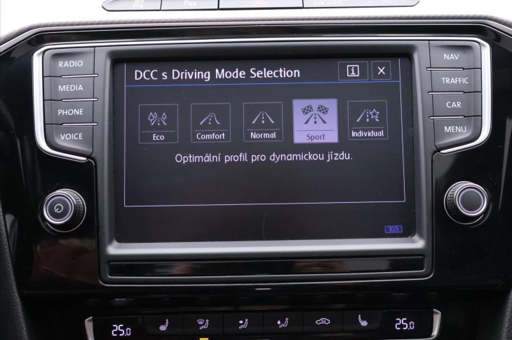 Volkswagen Passat 2,0 TSI 206kW R-line Highline