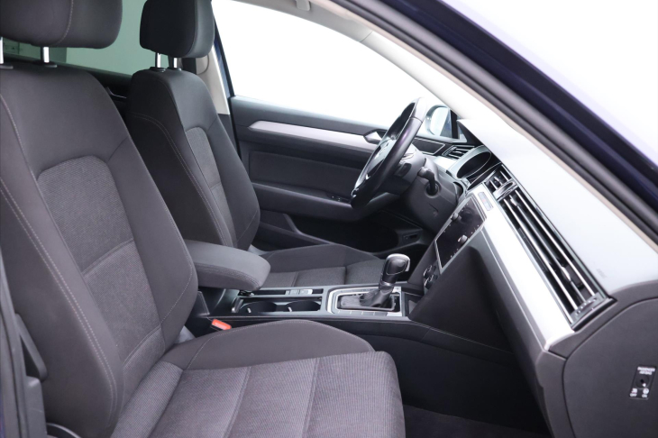 Volkswagen Passat 2.0 TDI 110kW DSG Comfort LED