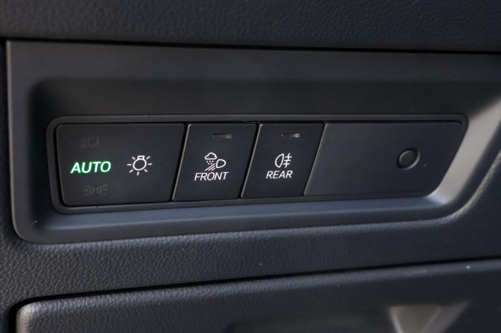 Volkswagen Touareg 3,0 TDI 170kW 4x4 Tažné CZ