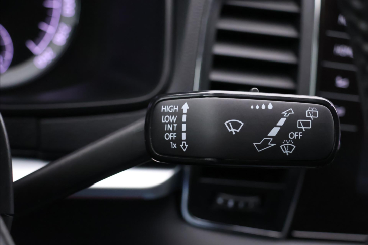 Škoda Karoq 2,0 TDI 85kW DSG Clever LED