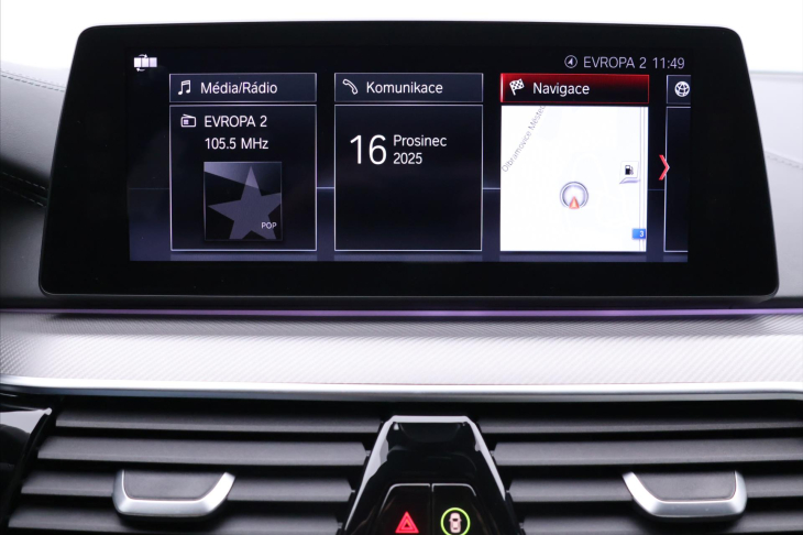 BMW M5 4,4 V8 441kW xDrive Individual DPH CZ