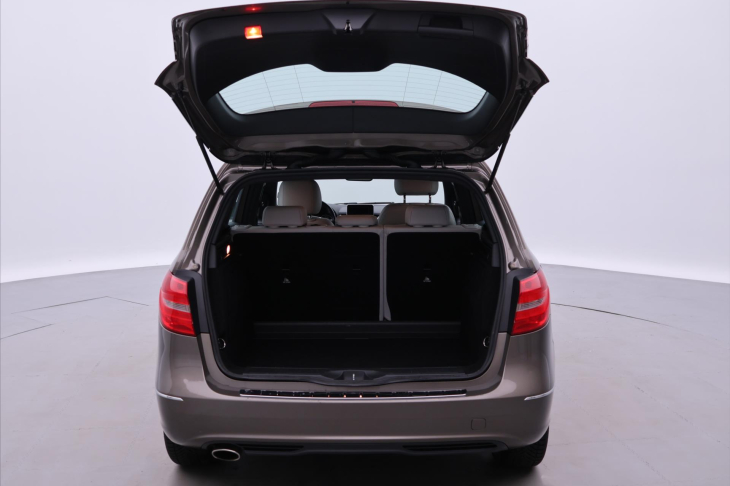 Mercedes-Benz Třídy B 1,6 180 90kW Aut.klima Navi