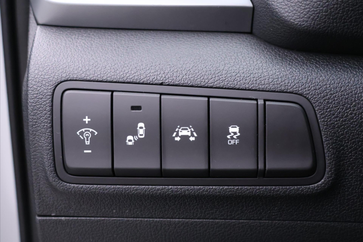 Hyundai Tucson 2,0 CRDI 100kW Aut. 4WD Style