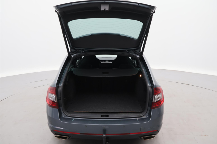 Škoda Octavia 2,0 TSI DSG RS245 LED Panorama