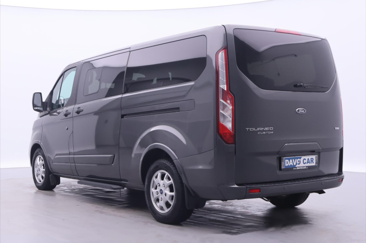 Ford Tourneo Custom 2,0 TDCi Aut. CZ 8-Míst L2 DPH