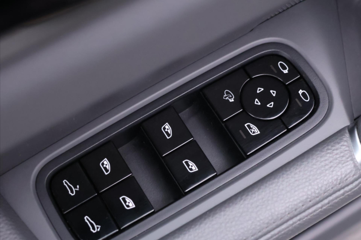 Porsche Cayenne 3,0 250kW 4x4 DPH ALU