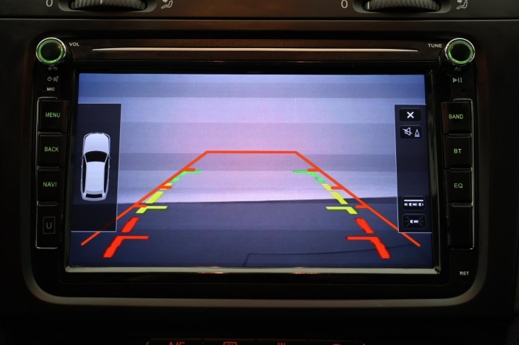 Volkswagen Golf 1,6 TDI DSG Webasto Serv.Kniha