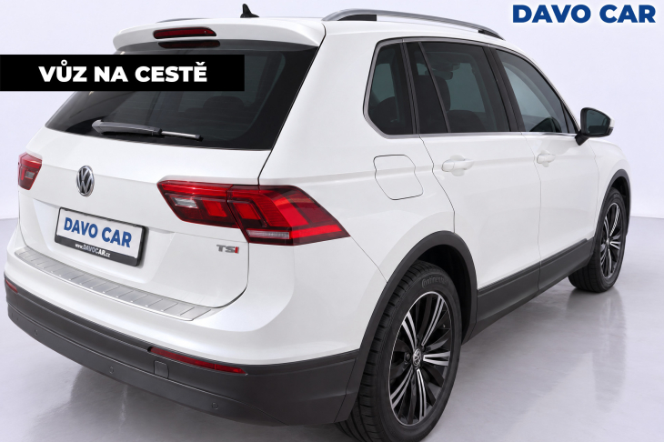Volkswagen Tiguan 1,4 TSI Sound edice matrix pano
