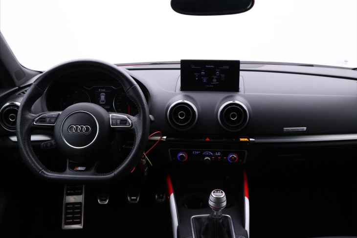 Audi A3 2,0 TDI 110kW Quattro CZ