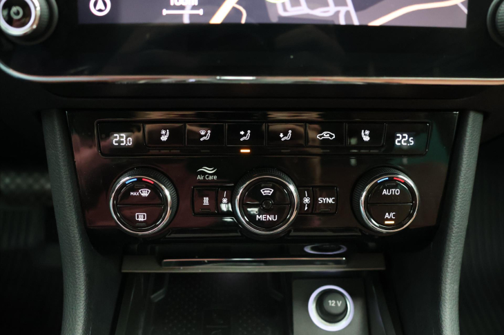 Škoda Superb 2,0 TDI 147kW L&K DSG CZ DPH