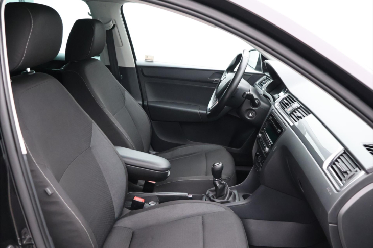Škoda Rapid 1,6 TDI 66kW Ambition CZ DPH