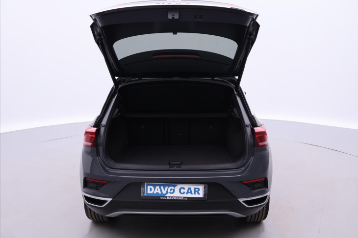 Volkswagen T-Roc 2,0 TSI 140kW DSG 4M Virtual