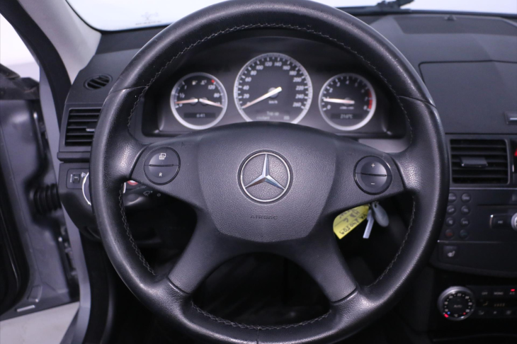 Mercedes-Benz Třídy C 1,8 180 Kompressor Aut.klima