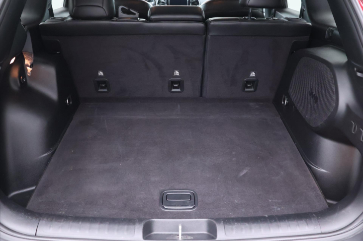 Jeep Cherokee 3,2 200kW AWD Kamera 1.Maj DPH