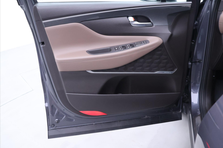 Hyundai Santa Fe 2,2 CRDI 142kW 4WD DCT Style