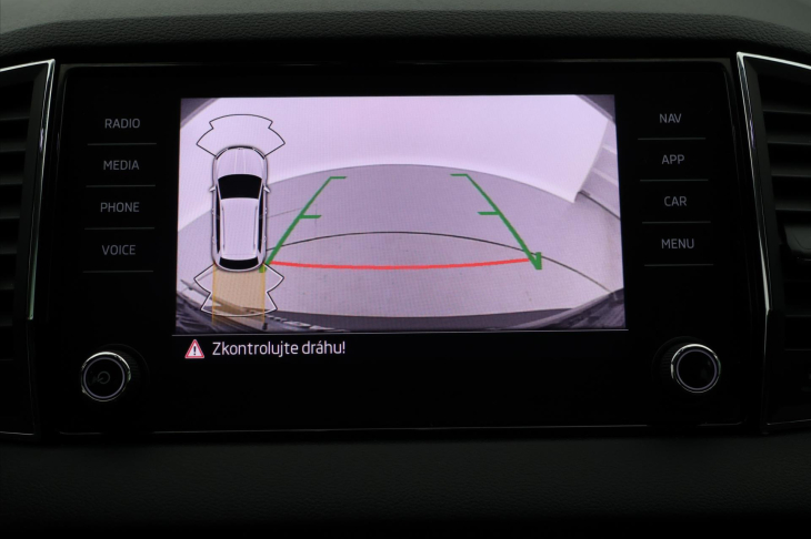 Škoda Karoq 1,0 TSI Business DPH serv.kn.