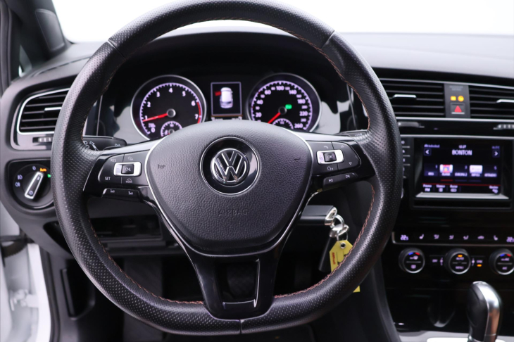 Volkswagen Golf 1,4 TSI 103kW DSG CZ Highline