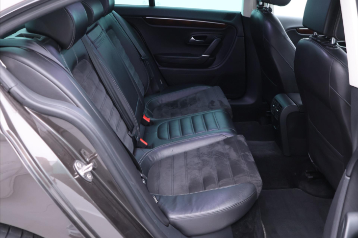 Volkswagen CC 2,0 TDI 130kW DSG 4M CZ