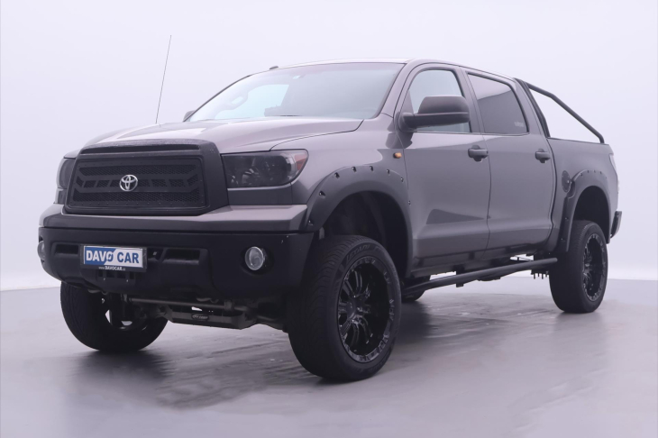 Toyota Tundra 5,7 V8 HEMI 285kW 4x4