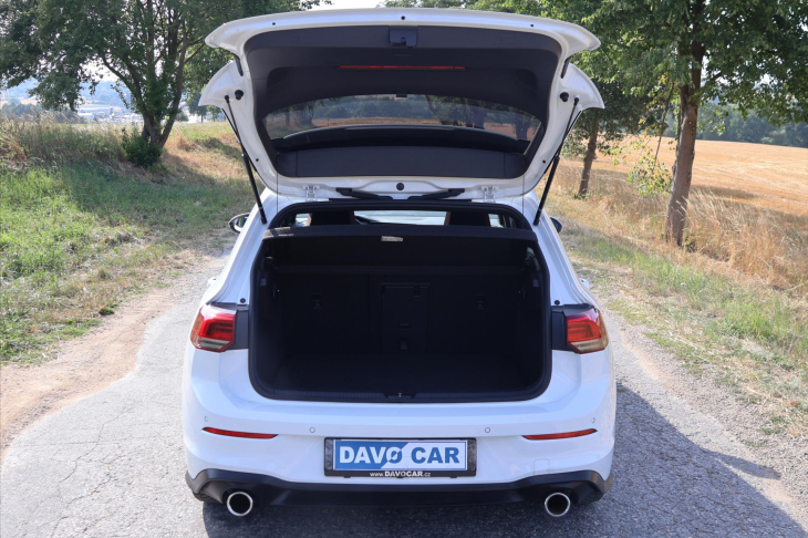 Volkswagen Golf 2,0 TSI GTI 180kW Virtual DPH