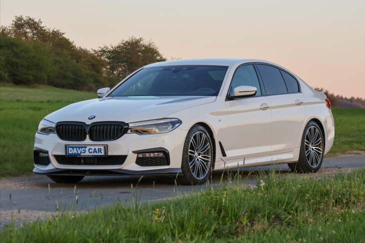 BMW Řada 5 3,0 540i xDrive Schnitzer DPH CZ