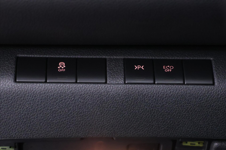 Peugeot 5008 1,6 BlueHDi 88kW Allure CZ