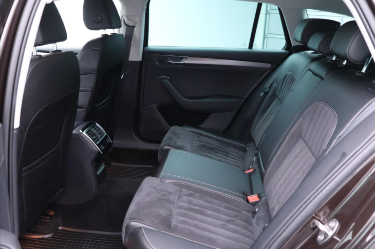 Škoda Superb 2,0 TDI 110kW Style DSG CZ DPH