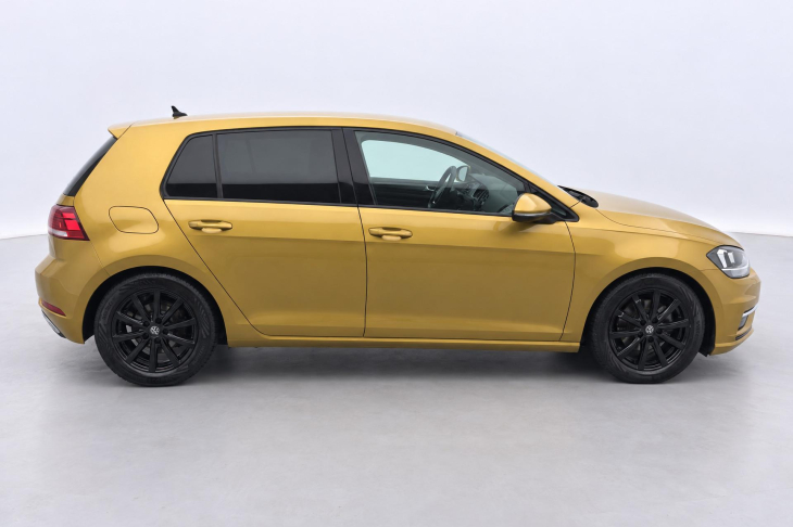 Volkswagen Golf 2,0 TDI 110kW Comfort Navigace