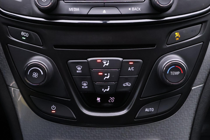 Opel Insignia 1,6 CDTi 100kW Klima CZ