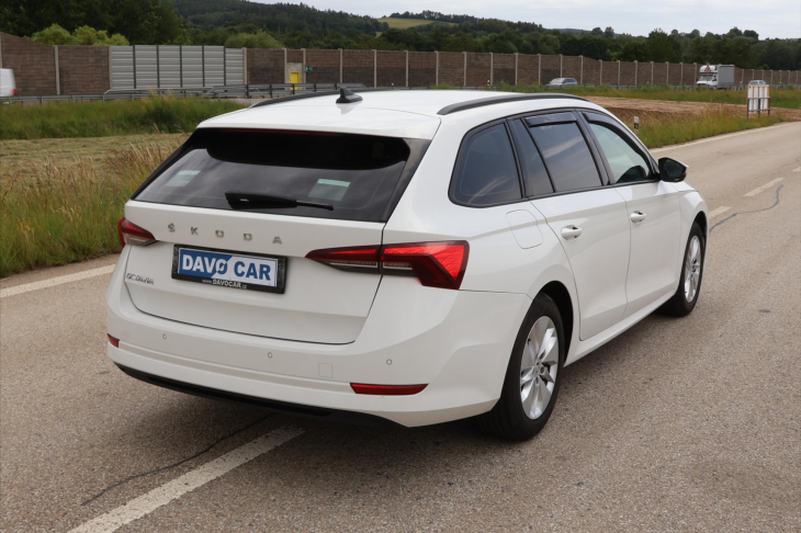 Škoda Octavia 2,0 TDI 85kW Ambition CZ