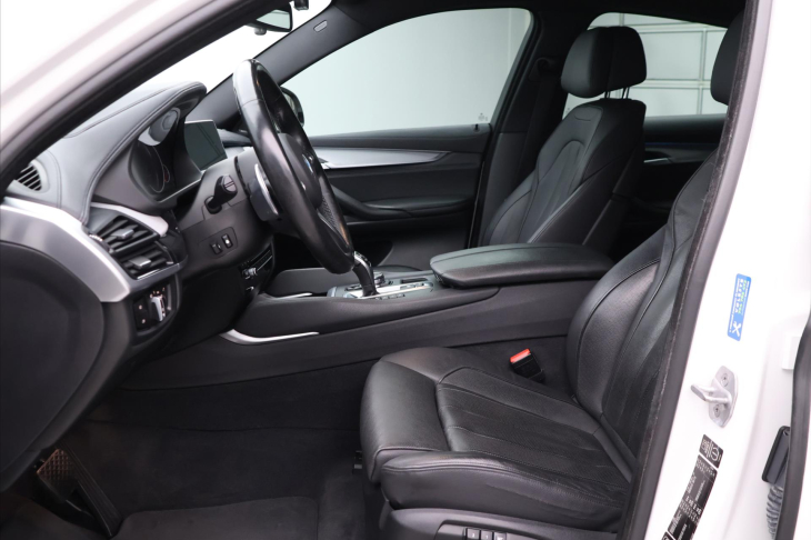 BMW X6 3,0 M50da 260kW Xdrive CZ LED