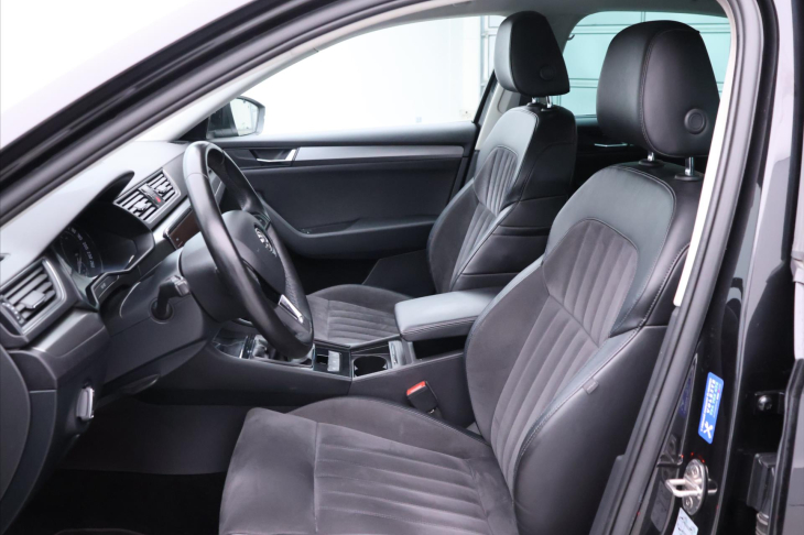 Škoda Superb 2,0 TDI 110kW DSG Style CZ DPH