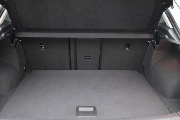 Volkswagen T-Roc 1,5 TSI 110kW Style CZ LED